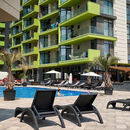 Rainbow Sea View Apartment Spa N Pool Resort - Parking Mamaia Exterior photo