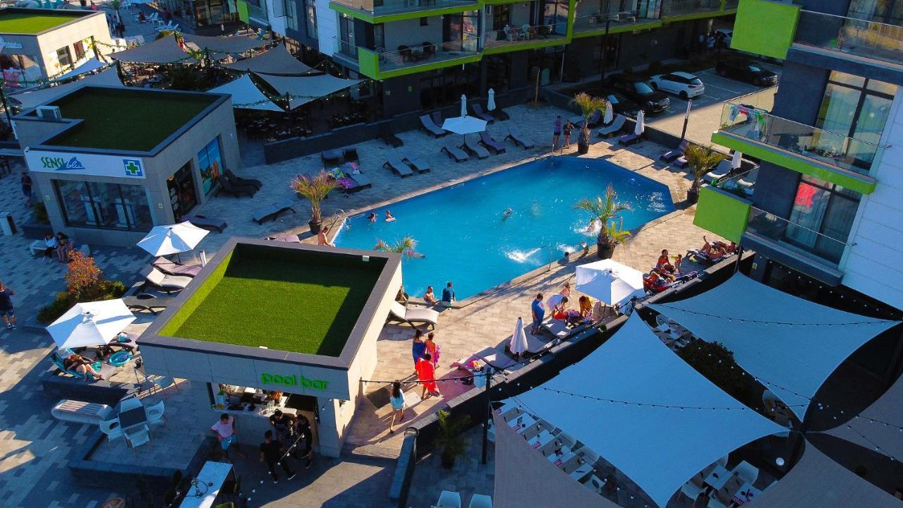 Rainbow Sea View Apartment Spa N Pool Resort - Parking Mamaia Exterior photo